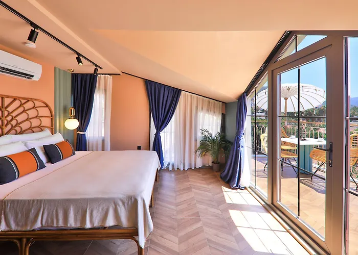 Luff Boutique - Adult Only 3*