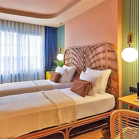 Luff Boutique - Adult Only 3*