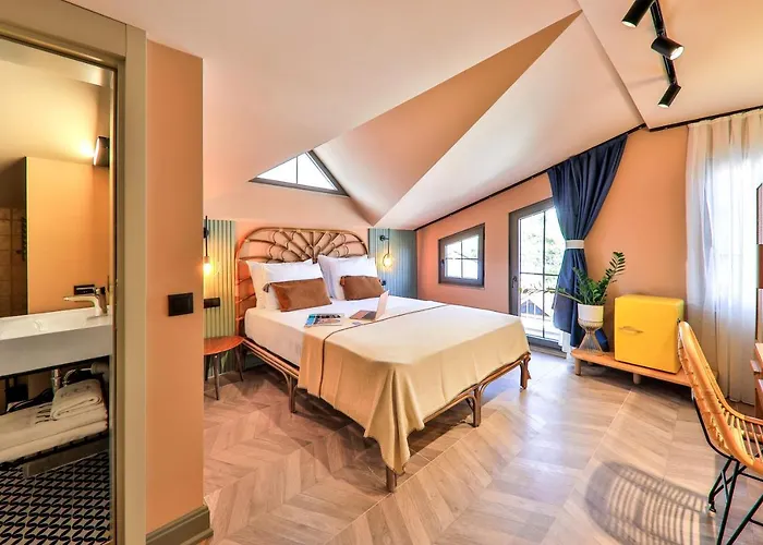 Luff Boutique - Adult Only Hotel