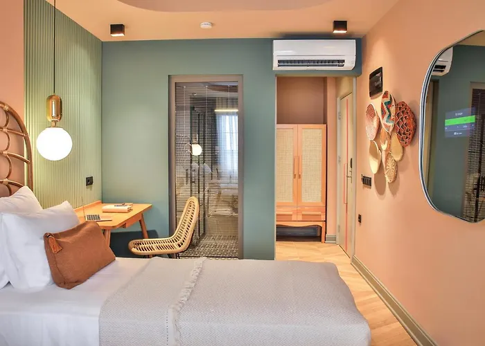 Luff Boutique - Adult Only 3*